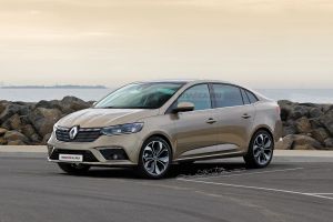 Renault готовит новое поколение седана и хэтчбек