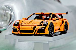Что общего у Lego и Porsche 911 GT3 RS?